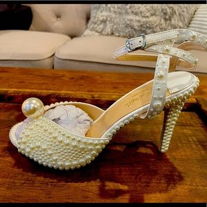 Women Pearl Heel Sandals (38)